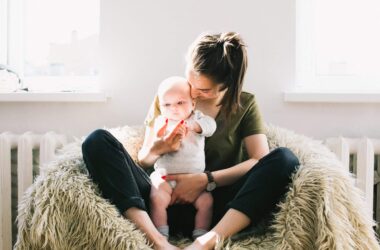 Moeders’ stem stimuleert hersengroei baby